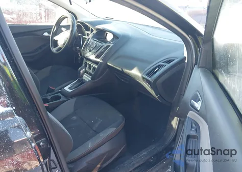 2013 Ford Focus Se z USA, uszkodzony, nr VIN 1FADP3F23DL163050